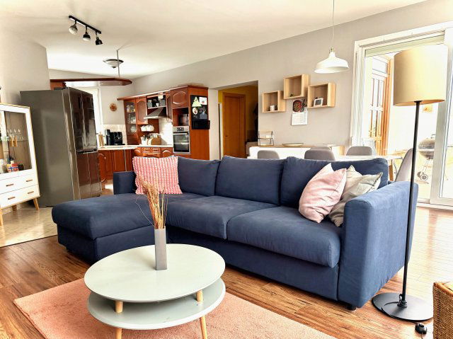 Eladó családi ház, Pécsett, Kéméndi soron 139 M Ft, 3 szobás