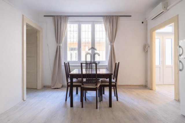 Eladó téglalakás, Budapesten, VII. kerületben 96 M Ft, 3 szobás