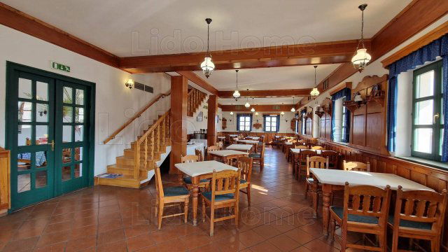 Eladó üzlethelyiség, Sopronkövesden 180 M Ft