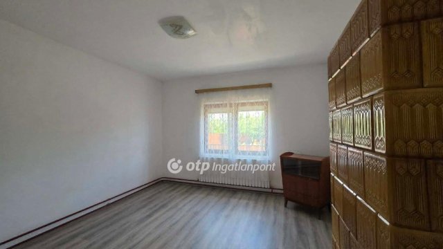 Eladó családi ház, Nádudvaron 35 M Ft, 2 szobás