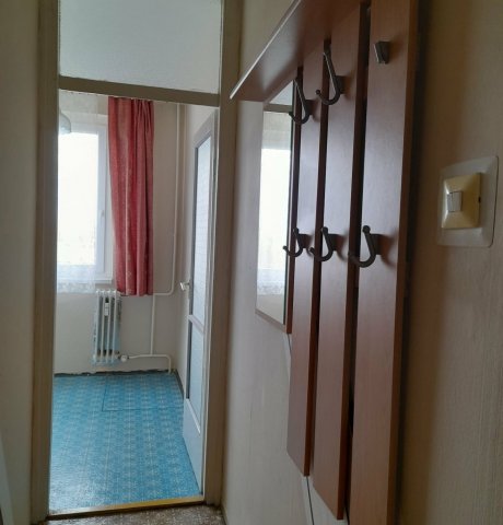 Eladó panellakás, Nyíregyházán, Fazekas János téren 35.5 M Ft