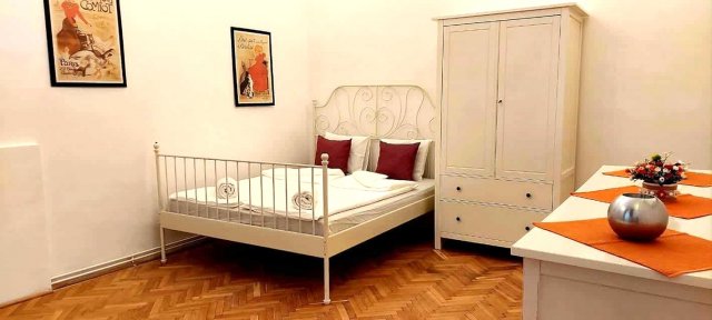 Eladó téglalakás, Budapesten, V. kerületben 89.9 M Ft, 2 szobás