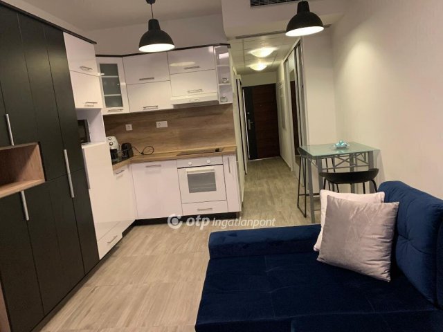 Eladó téglalakás, Debrecenben 59.9 M Ft, 1+1 szobás