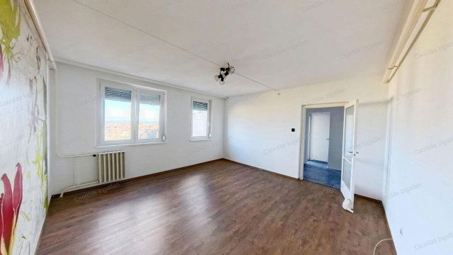 Kiadó panellakás, albérlet, Veszprémben, Haszkovó utcában