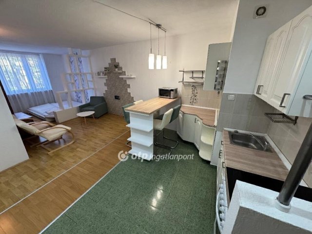 Eladó téglalakás, Egerben 55 M Ft, 1+1 szobás
