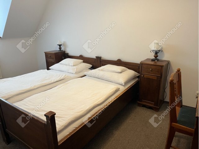 Eladó üzlethelyiség, Sopronkövesden 160 M Ft