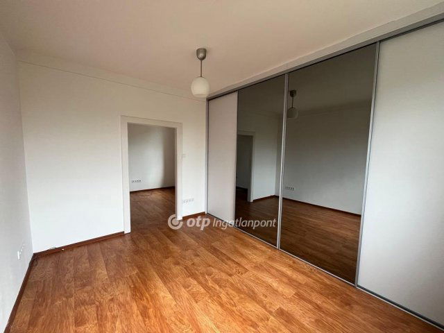 Eladó téglalakás, Budapesten, X. kerületben 62.5 M Ft