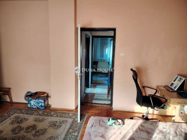 Eladó ikerház, Tatán, Honvéd utcában 49.9 M Ft, 3 szobás