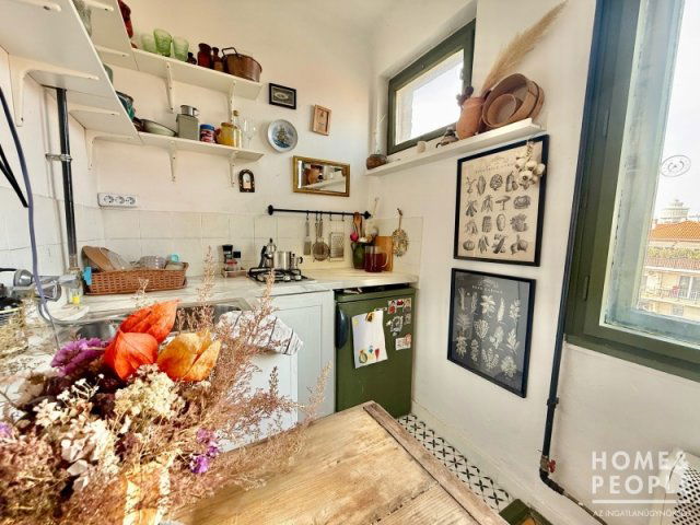 Eladó téglalakás, Szegeden 58.5 M Ft, 2 szobás