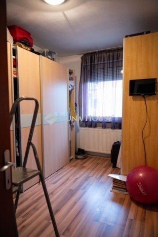 Eladó sorház, Vecsésen 114.9 M Ft, 5 szobás