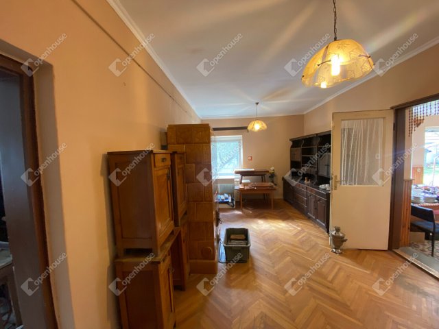 Eladó családi ház, Barbacson 35 M Ft, 3 szobás