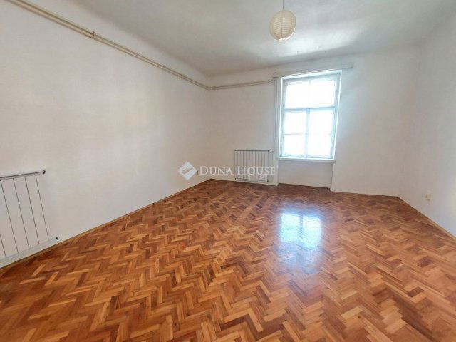Eladó téglalakás, Budapesten, III. kerületben 58 M Ft