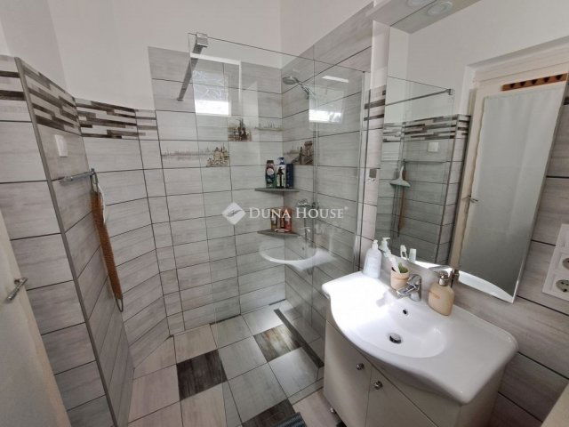 Eladó családi ház, Budapesten, XVII. kerületben 144.99 M Ft