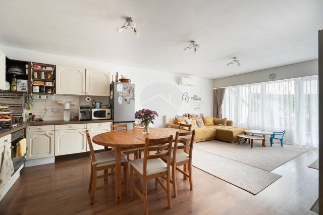 Eladó családi ház, Tatabányán 74.99 M Ft, 2 szobás