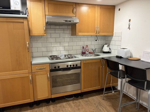 Eladó téglalakás, Budapesten, VI. kerületben 86.312 M Ft