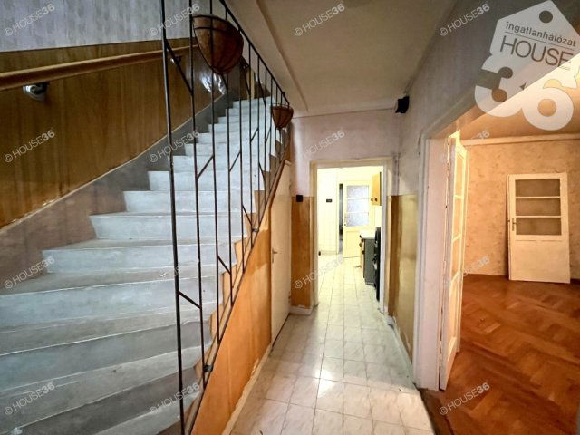 Eladó téglalakás, Kiskunfélegyházán 34.9 M Ft, 3 szobás