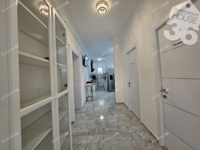 Eladó családi ház, Kecskeméten 155 M Ft, 5 szobás