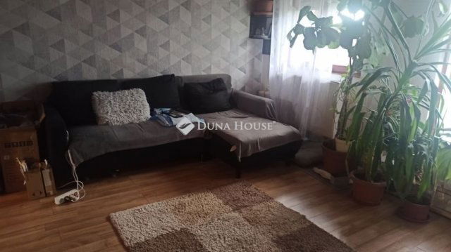 Eladó sorház, Szigethalmon 59.7 M Ft, 1+3 szobás