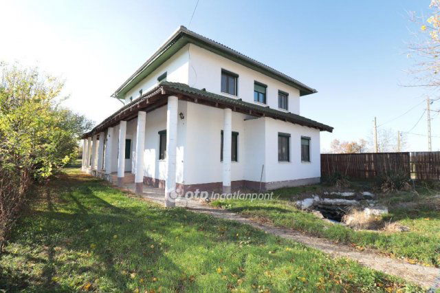 Eladó családi ház, Ráckevén 96.9 M Ft, 6 szobás