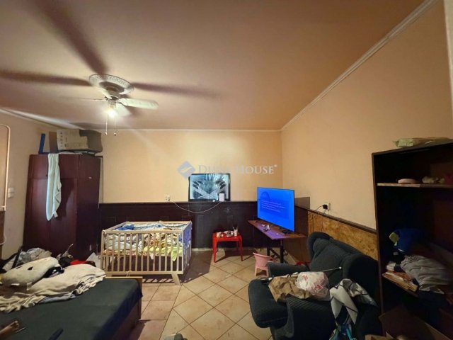 Eladó családi ház, Kalocsán 16 M Ft, 2 szobás