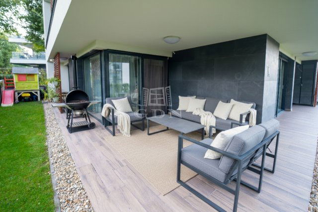 Eladó téglalakás, Budapesten, III. kerületben 164 M Ft, 3 szobás