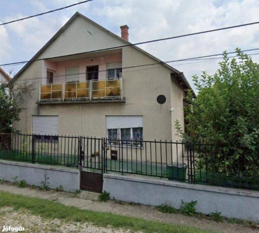 Eladó családi ház, Kiskunlacházán 35 M Ft, 3 szobás