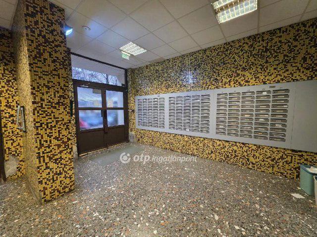 Eladó panellakás, Budapesten, III. kerületben 68.5 M Ft, 2 szobás