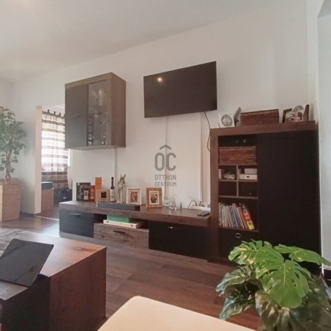 Eladó téglalakás, Nagykanizsán 47.5 M Ft, 3 szobás