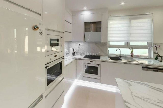 Eladó családi ház, Kecskeméten 103.9 M Ft, 4 szobás