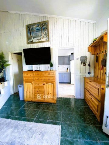 Eladó nyaraló, Balatonalmádiban 95 M Ft, 3 szobás