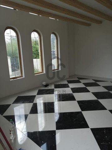 Eladó családi ház, Szóládon 124.9 M Ft, 5 szobás