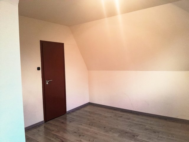 Eladó családi ház, Debrecenben 75 M Ft, 5 szobás