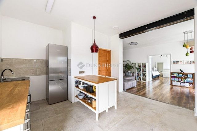 Eladó nyaraló, Biatorbágyon 119 M Ft, 3 szobás