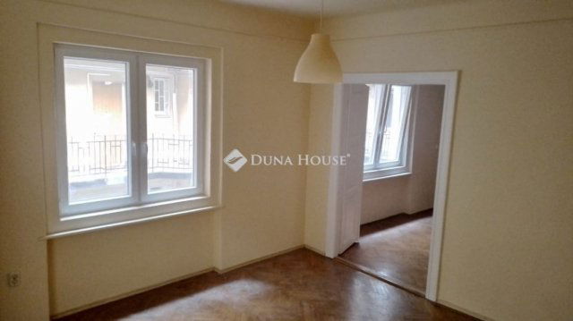 Eladó téglalakás, Budapesten, VIII. kerületben 77 M Ft