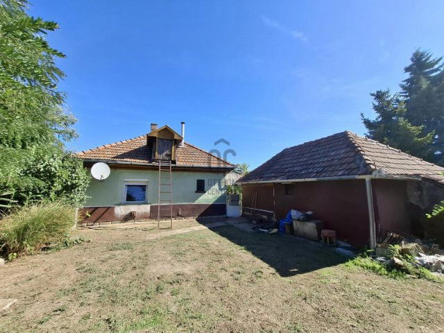 Eladó családi ház, Albertirsán 39 M Ft, 2 szobás