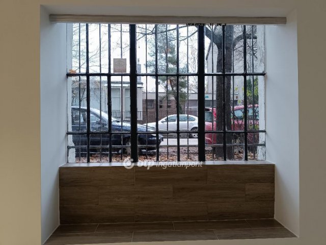 Eladó üzlethelyiség, Budapesten, XI. kerületben 84.9 M Ft