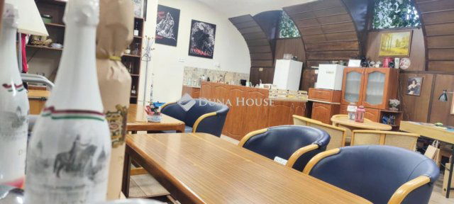 Eladó üzlethelyiség, Budapesten, V. kerületben 84.9 M Ft