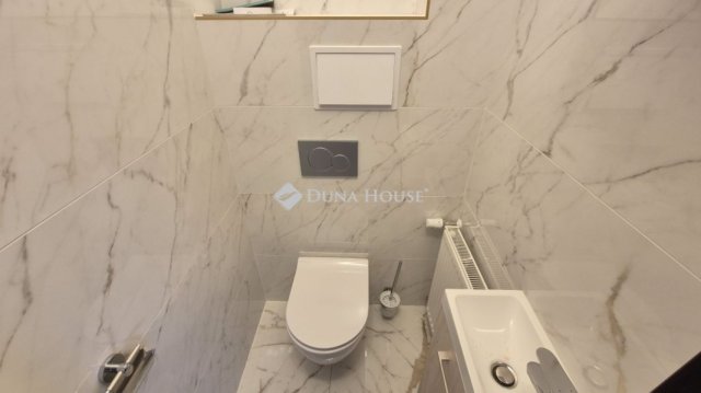 Kiadó téglalakás, albérlet, Kecskeméten 250 E Ft / hó