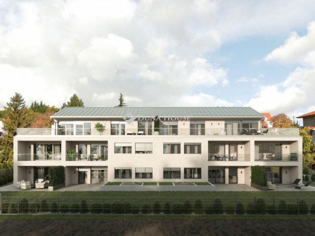 Eladó téglalakás, Pécsett 89.9 M Ft, 4 szobás