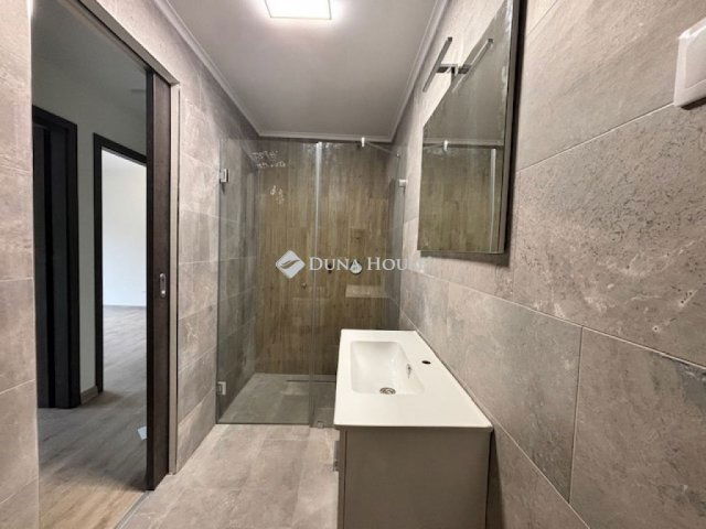 Eladó téglalakás, Zamárdiban, Rákóczi utcában 144.195 M Ft