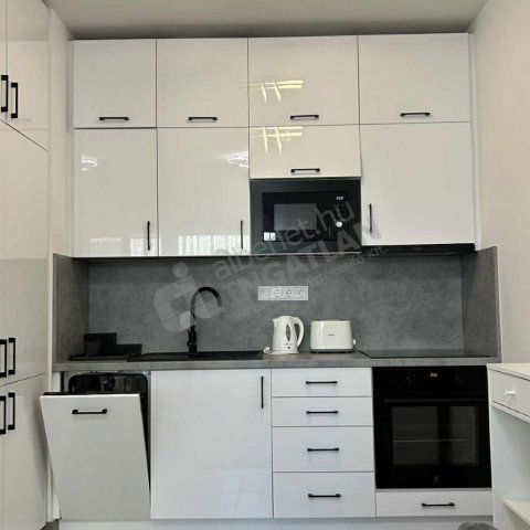 Kiadó téglalakás, albérlet, XIII. kerületben, Cserhalom utcában