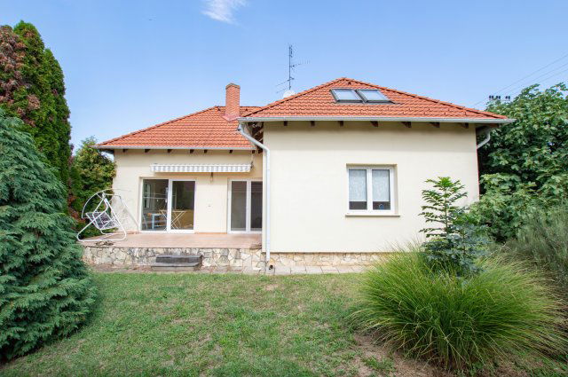 Eladó családi ház, Szombathelyen 125 M Ft, 4+1 szobás