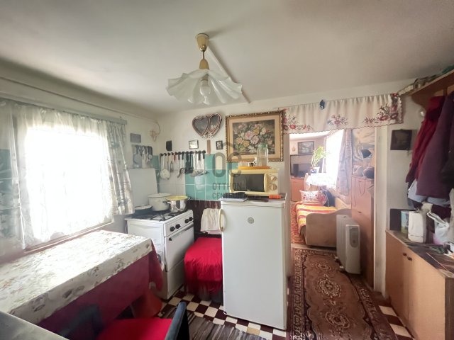 Eladó családi ház, Debrecenben 9.9 M Ft, 1 szobás