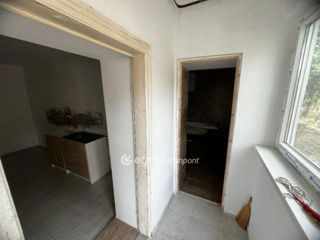 Eladó családi ház, Szihalmon 15.9 M Ft, 2 szobás