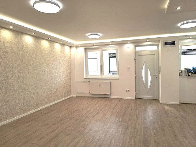 Eladó téglalakás, Debrecenben 63.9 M Ft, 2 szobás