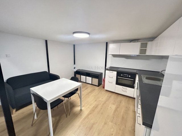 Eladó téglalakás, Budapesten, VIII. kerületben 99.7 M Ft