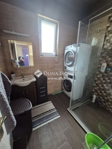 Eladó családi ház, Budapesten, XVI. kerületben 154.99 M Ft