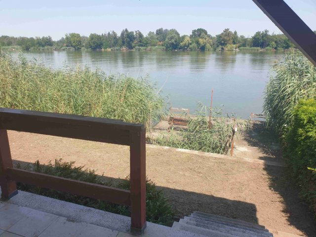 Eladó nyaraló, Szigetbecsén 119.9 M Ft, 3+1 szobás