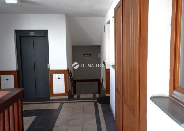 Eladó téglalakás, Budapesten, VI. kerületben 96 M Ft, 2 szobás