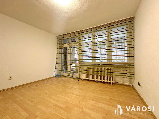 Eladó panellakás, Salgótarjánban 20.9 M Ft, 2+1 szobás